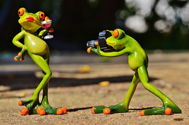 Is it good to use stock photography on a website?